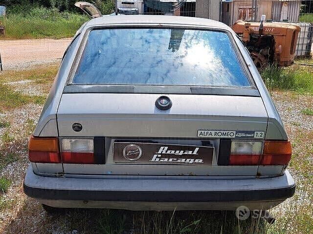 Usata Alfa Romeo Alfasud 68 CV (50 kW) 1980 Argento Berlina