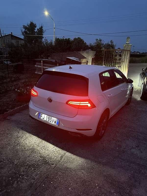 Usata VW Golf VII R-line 116 CV (85 kW) 2017 Berlina