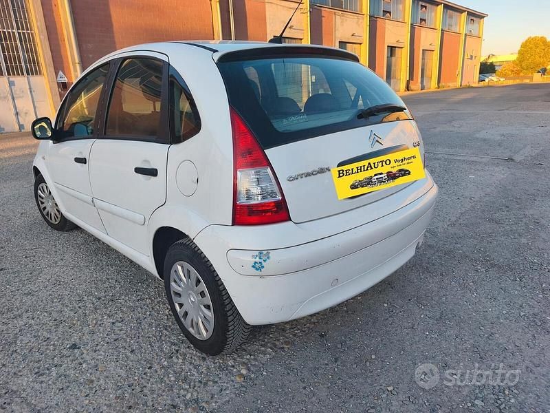 Używany Citroën C3 60 KM (44 kW) 2010 Biały Hatchback