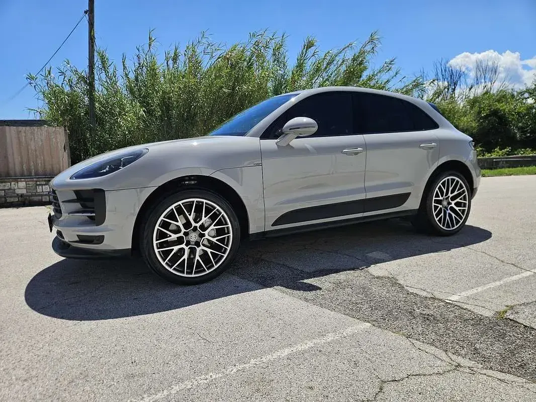 Usata Porsche Macan 245 CV (180 kW) 2018 Grigio SUV