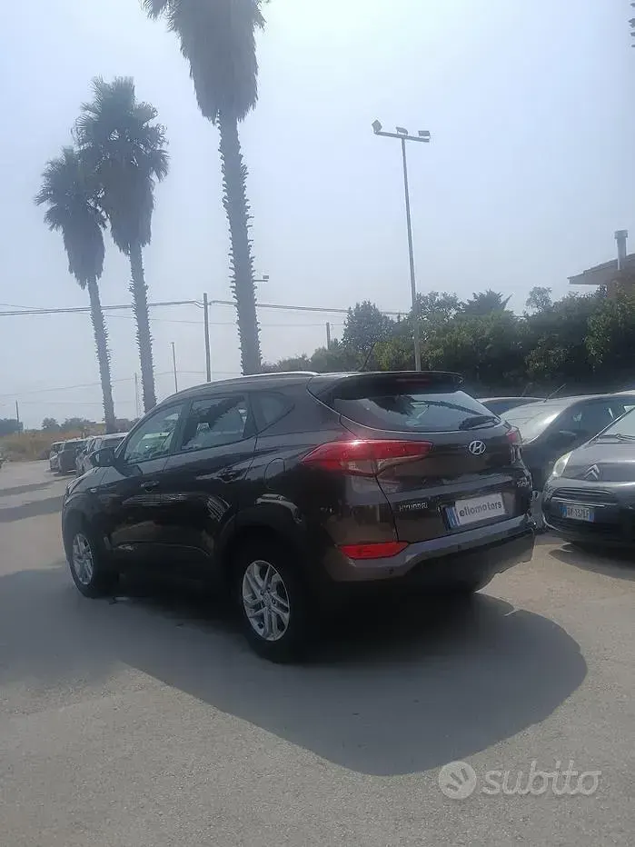 Usata Hyundai Tucson Comfort 116 CV (85 kW) 2017 Grigio SUV
