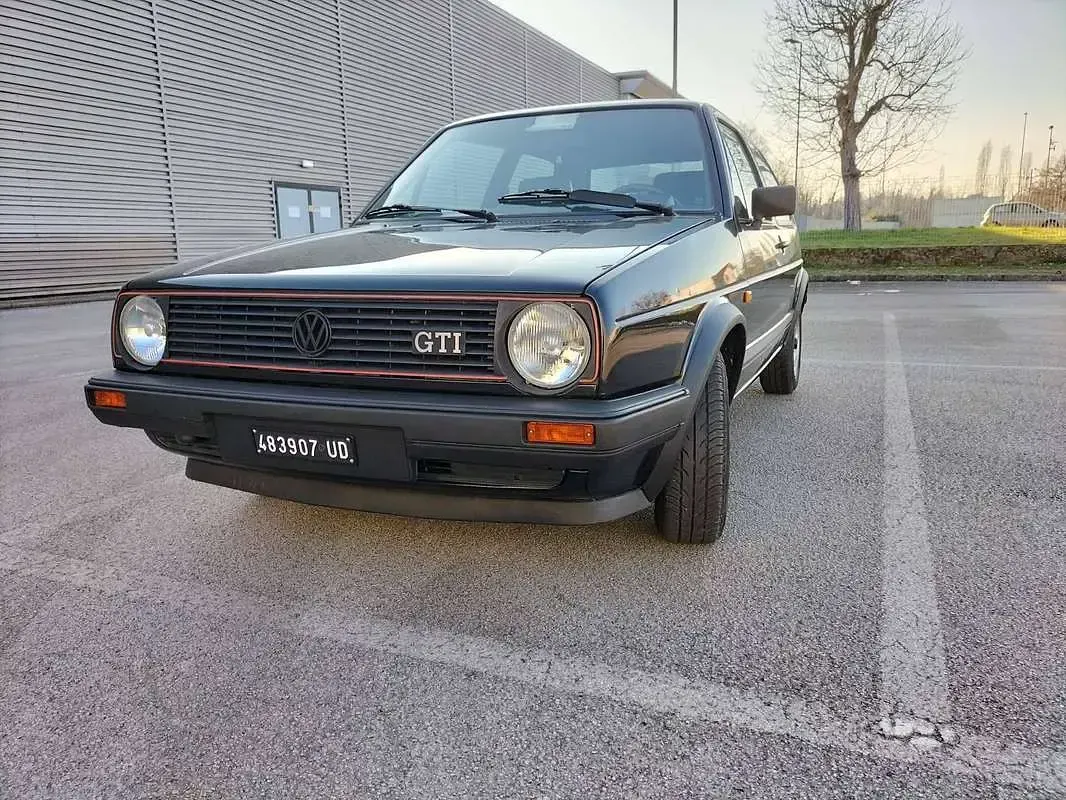 Usata VW Golf II GTI 110 CV (80 kW) 1985 Nero Utilitaria