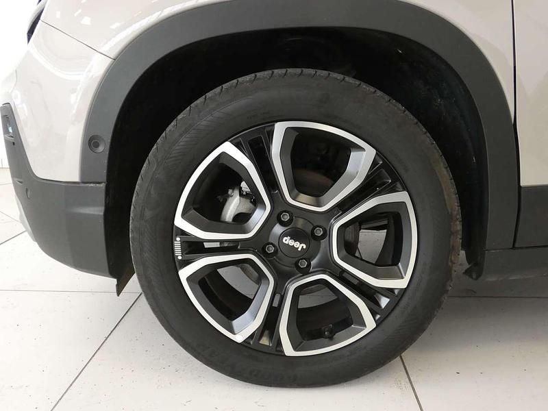 Usata Jeep Avenger Summit 101 CV (74 kW) 2025 Stone grey metallic SUV