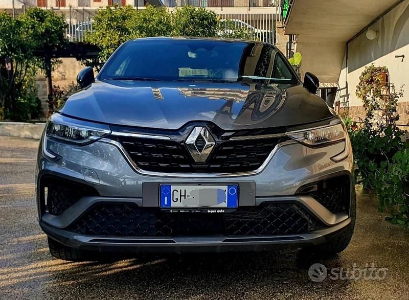 Usata Renault Arkana RS Line 144 CV (105 kW) 2022 Grigio SUV