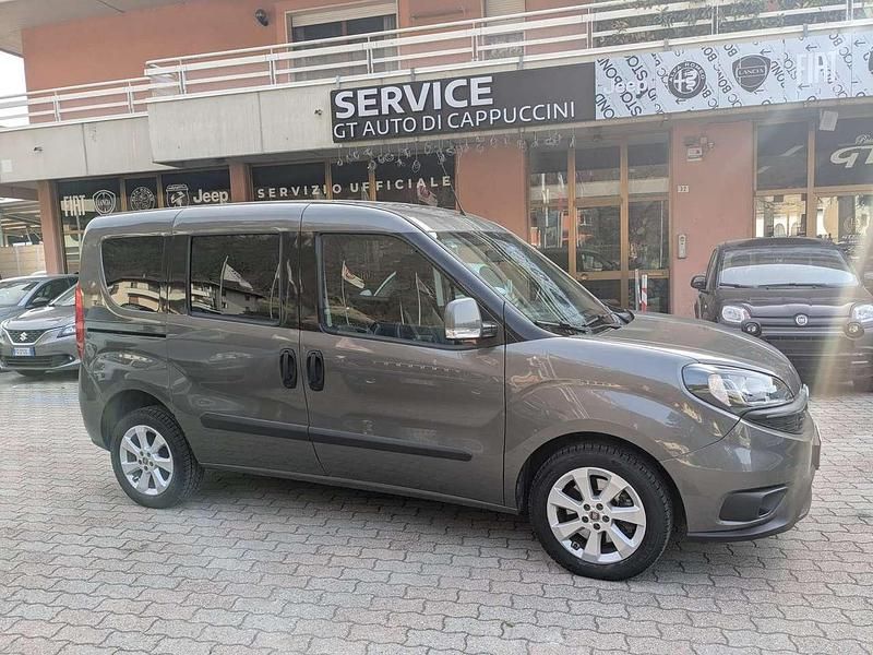 Usata Fiat Doblò Lounge 120 CV (88 kW) 2018 Other Monovolume