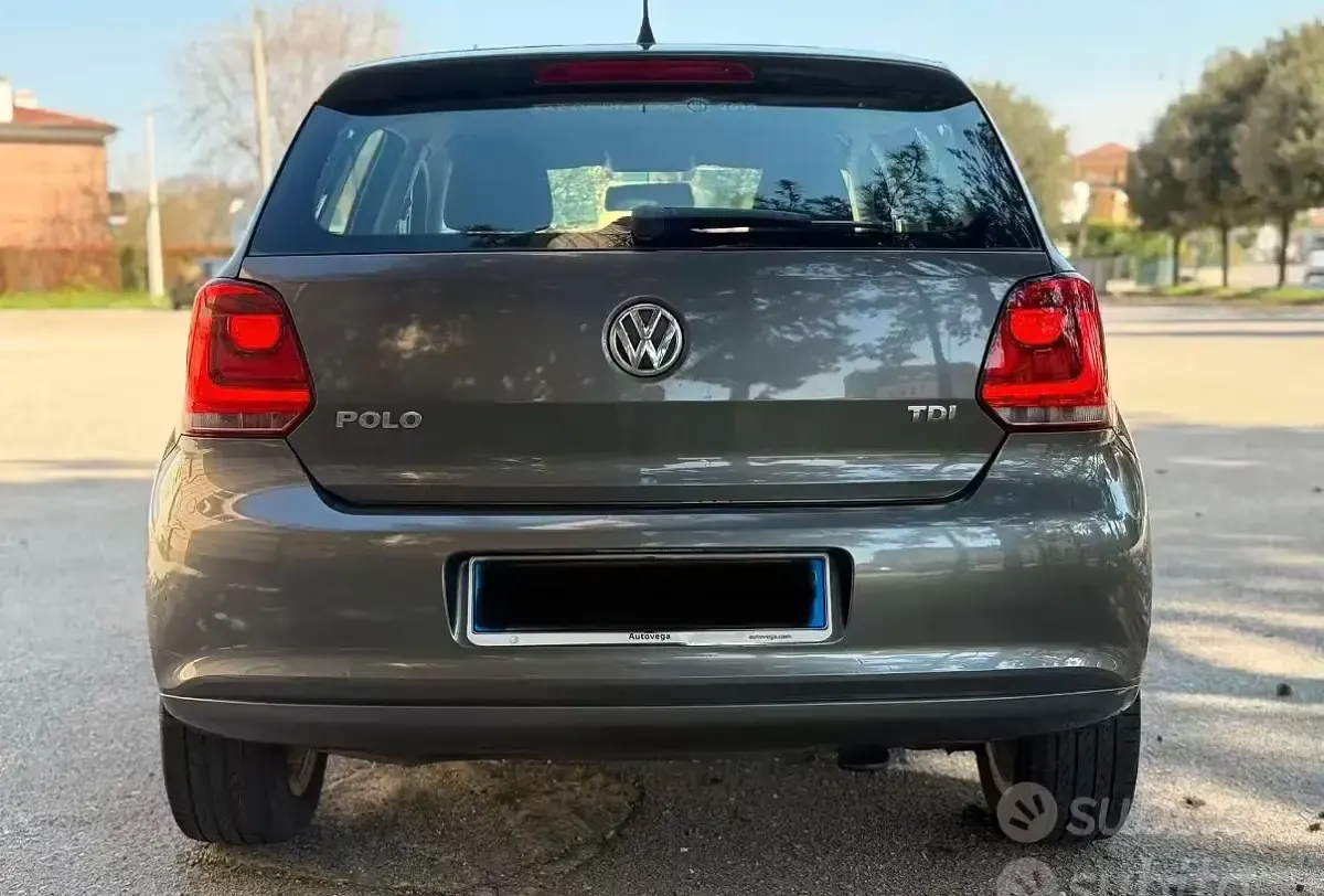 Usata VW Polo 75 CV (55 kW) 2010 Grigio Utilitaria