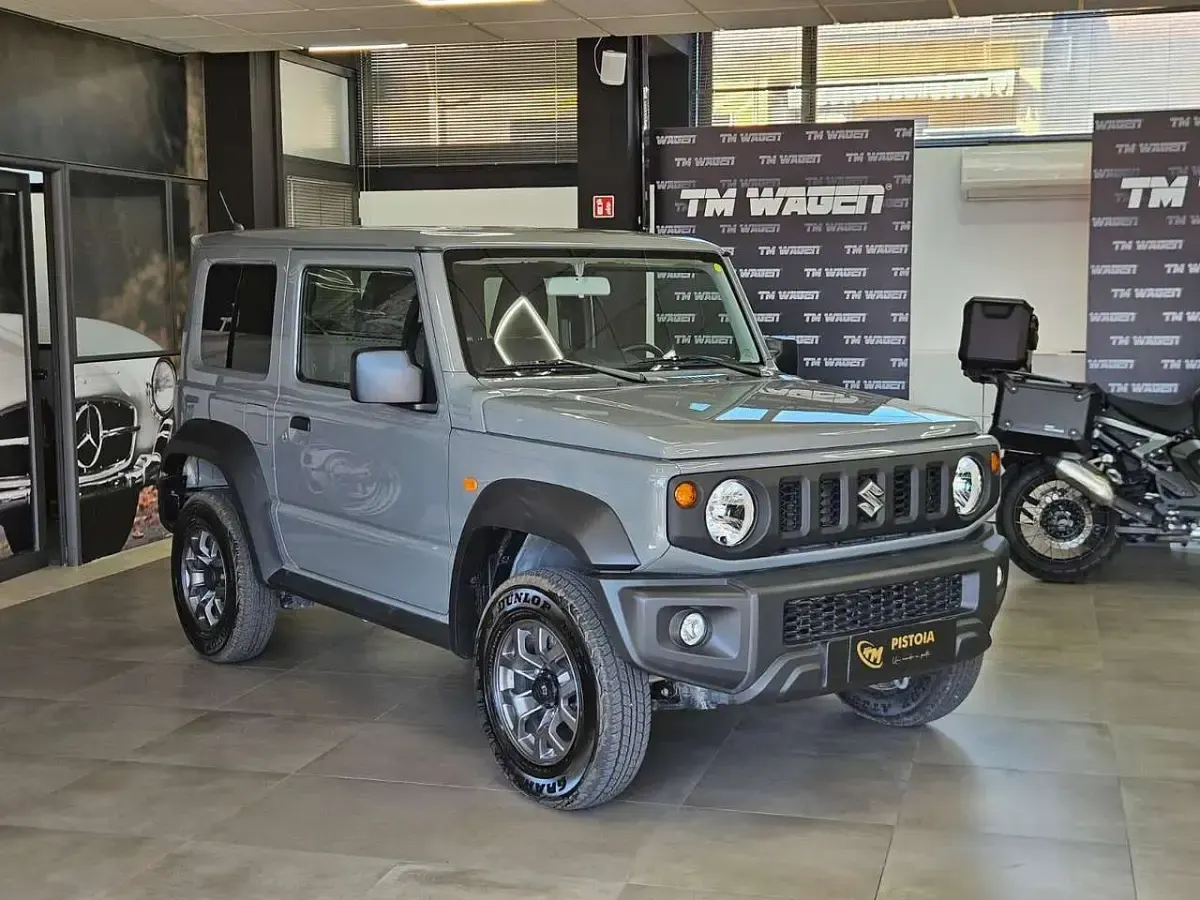 Nuova Suzuki Jimny 102 CV (75 kW) 2026 Argento SUV