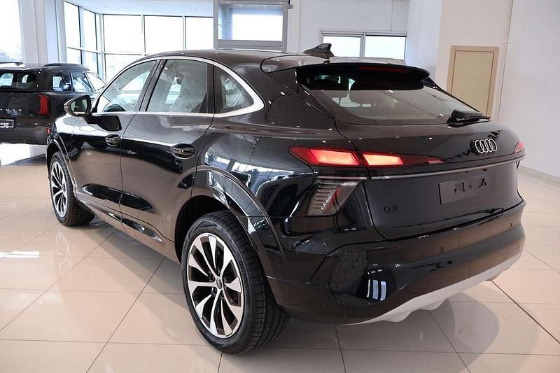 Nuova Audi Q3 Advanced Plus 150 CV (110 kW) 2026 Nero mithos SUV