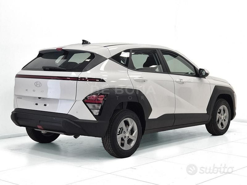 Nieuw Hyundai Kona 115 PK (84 kW) 2025 Wit SUV