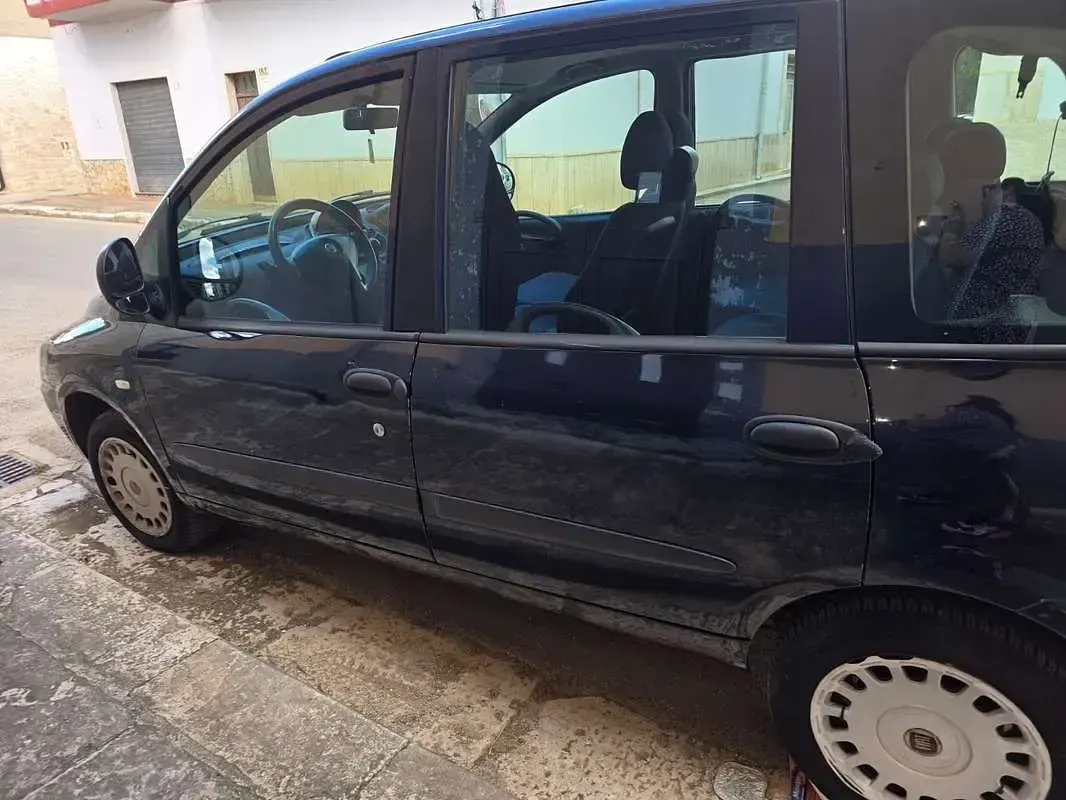 Usata Fiat Multipla 103 CV (75 kW) 2009 Monovolume