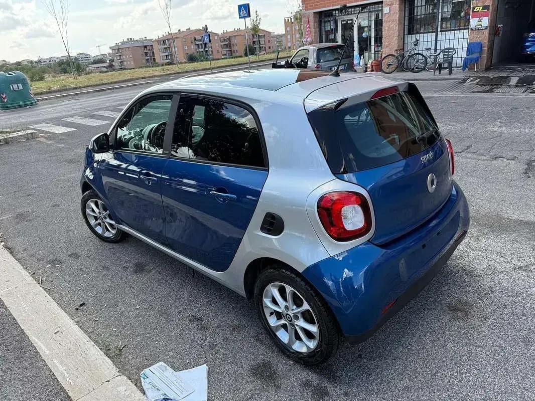 Usata Smart ForFour 71 CV (52 kW) 2018 Utilitaria