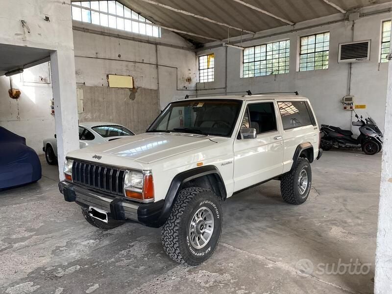 Usata 1986 Jeep Cherokee SUV | 12.000 € - Immagine 1/4