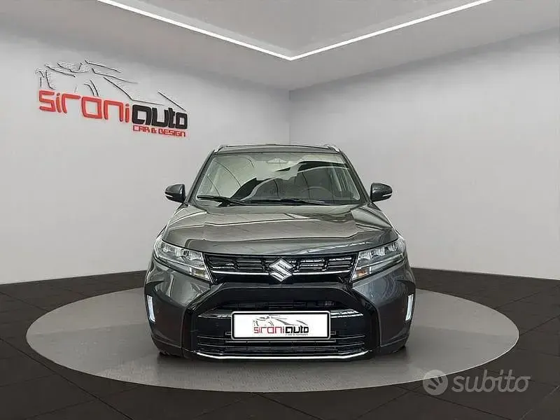 Nuova Suzuki Vitara 110 CV (80 kW) 2025 Grigio SUV