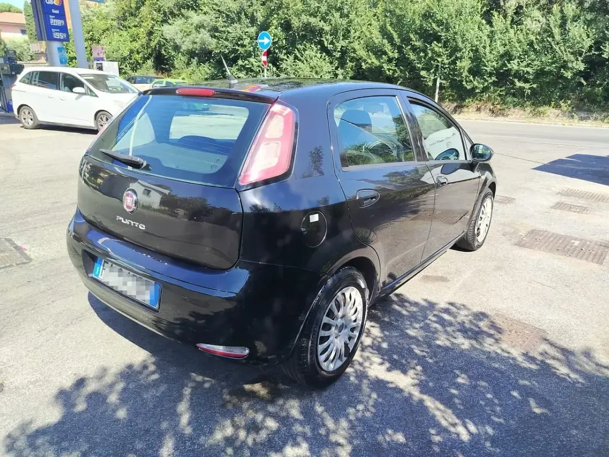 Usata Fiat Punto Evo Emotion 90 CV (66 kW) 2010 Nero Utilitaria