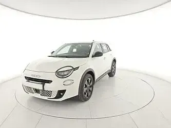 Usata Fiat 600 Pop 145 CV (106 kW) 2025 Beige SUV