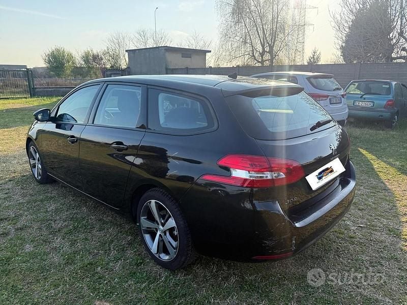 Usata Peugeot 308 Allure 120 CV (88 kW) 2017 Nero Station wagon