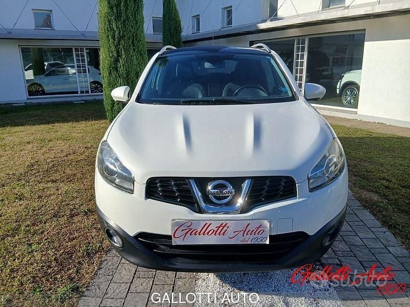 Usata Nissan Qashqai Tekna 110 CV (80 kW) 2012 Bianco SUV