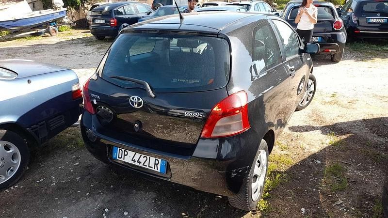 Usata Toyota Yaris 69 CV (50 kW) 2007 Utilitaria