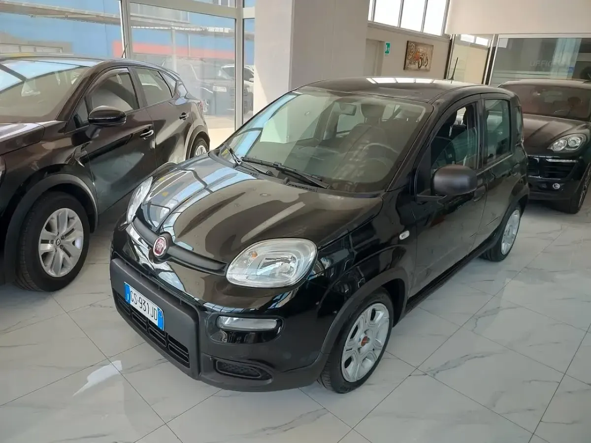 Usata Fiat Panda Cross Cross 70 CV (51 kW) 2023 Nero Utilitaria