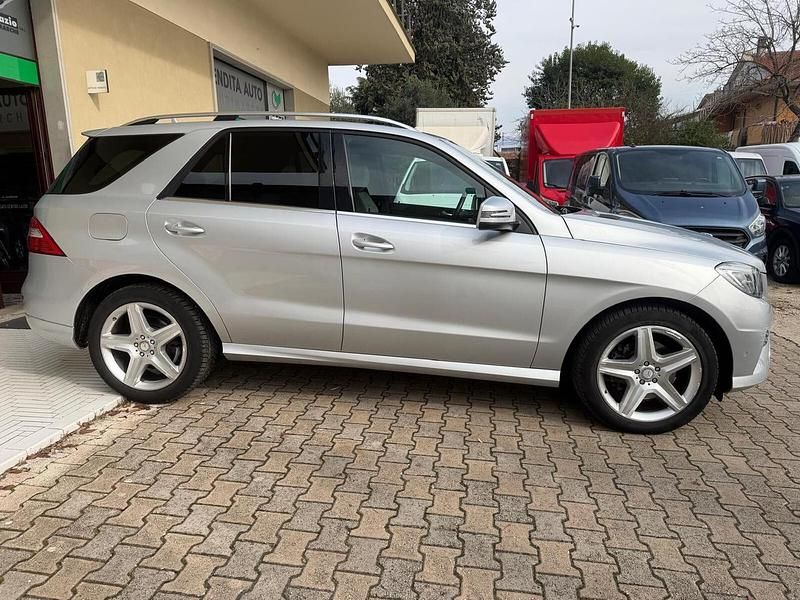 Usata Mercedes ML350 Premium 258 CV (189 kW) 2015 Argento SUV