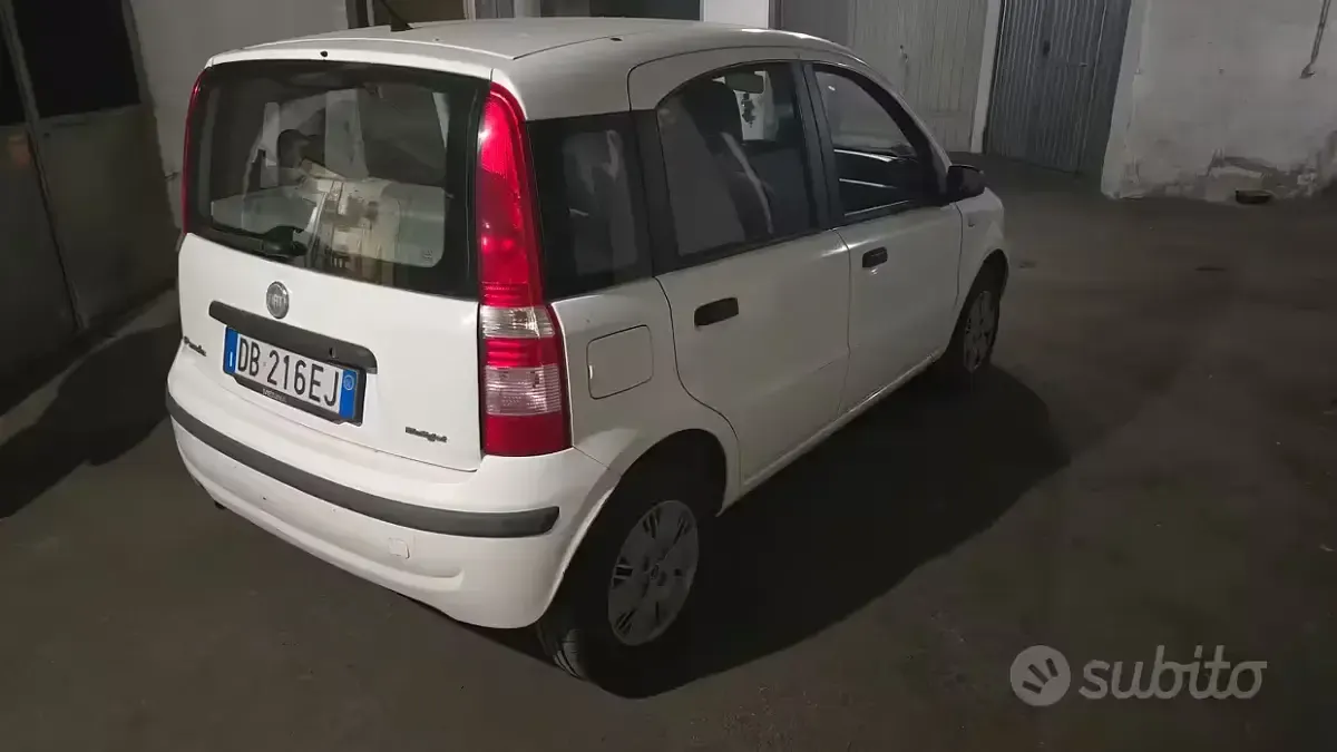 Usata Fiat Panda 69 CV (50 kW) 2006 Bianco Utilitaria