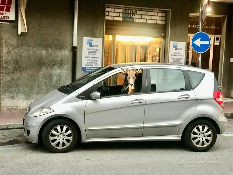 Usata Mercedes A180 Elegance 109 CV (80 kW) 2007 Argento Monovolume