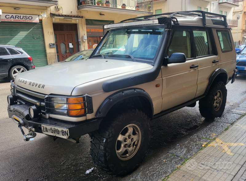 Usato 1999 Land Rover Discovery 2.5 Diesel (13.900 €)