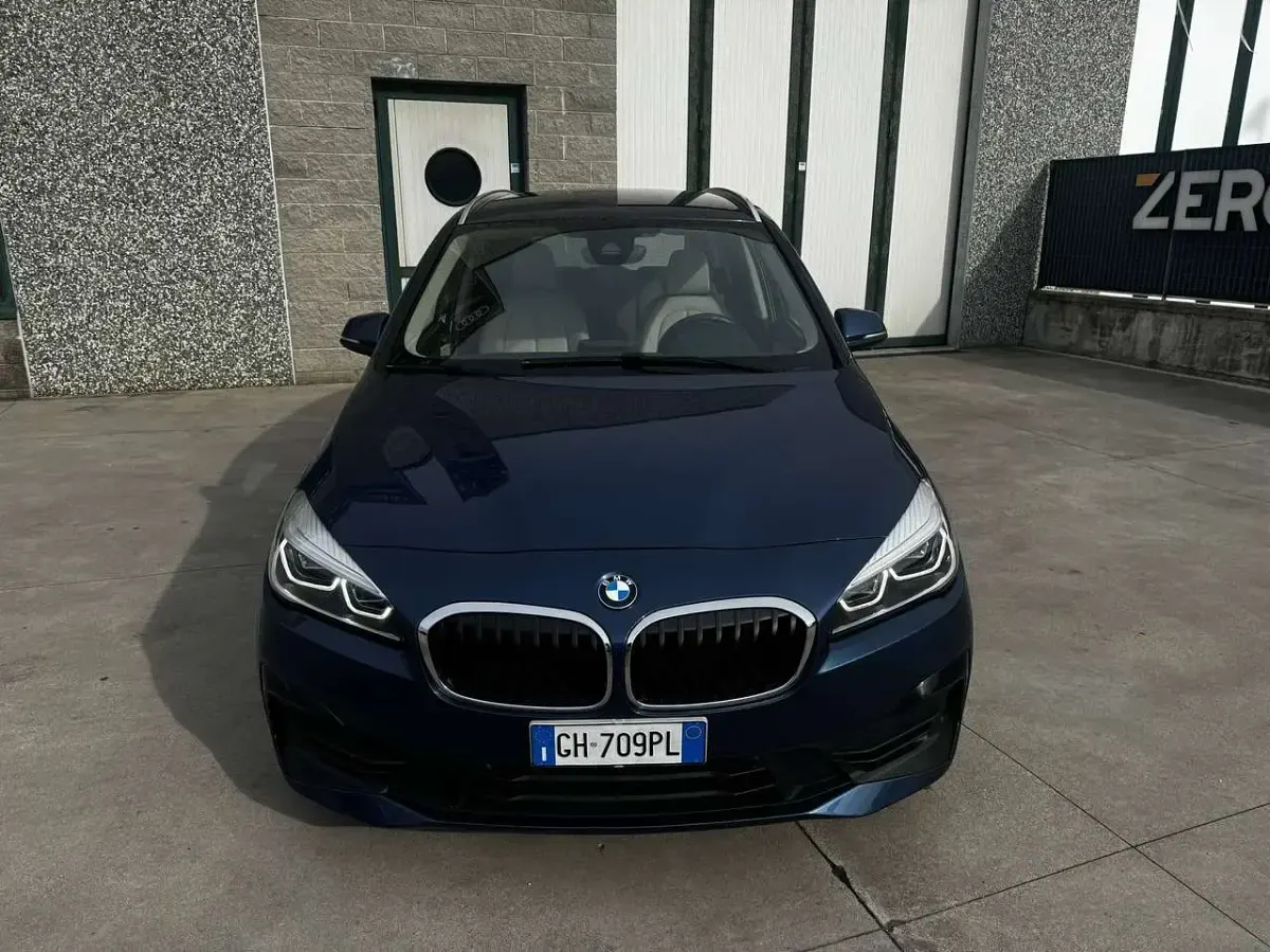 Usata BMW 218 Gran Tourer Sport Line 150 CV (110 kW) 2021 Blu/azzurro Monovolume