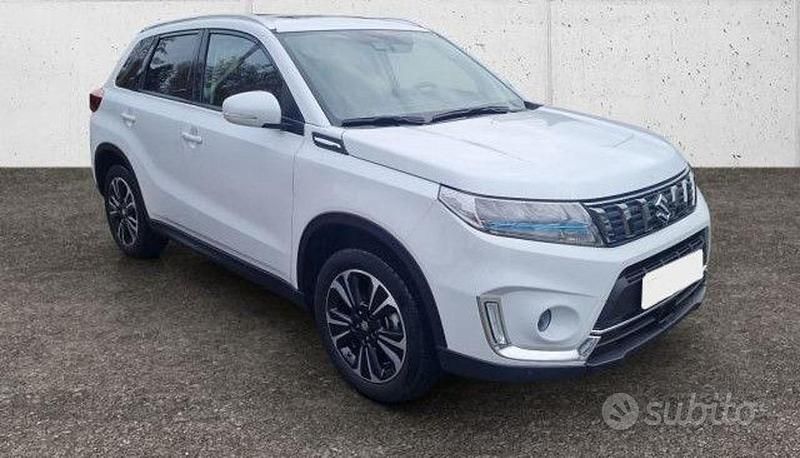 Usata Suzuki Vitara 129 CV (94 kW) 2021 Bianco SUV