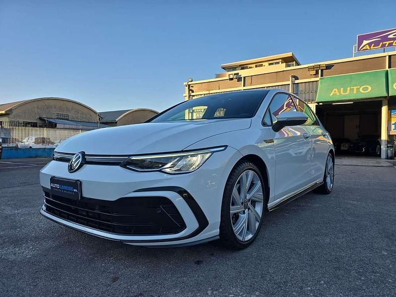 Usata VW Golf VIII R-line 150 CV (110 kW) 2020 Bianco Berlina