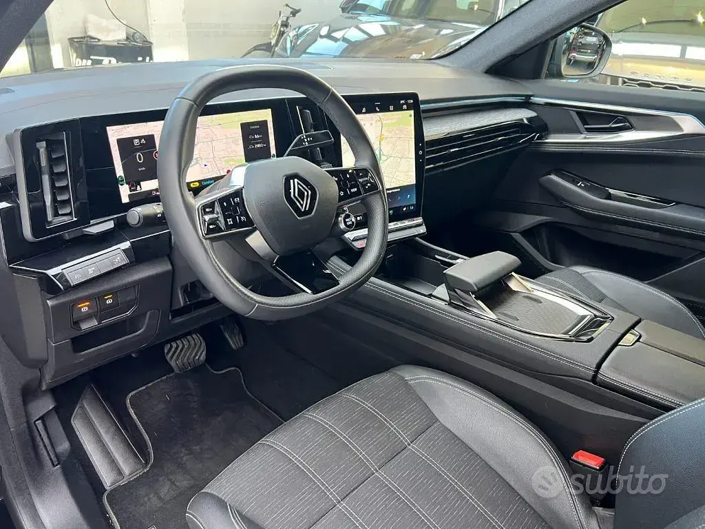 Usata Renault Austral Techno 158 CV (116 kW) 2023 Blu SUV