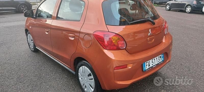 Usata Mitsubishi Space Star 71 CV (52 kW) 2019 Marrone Utilitaria