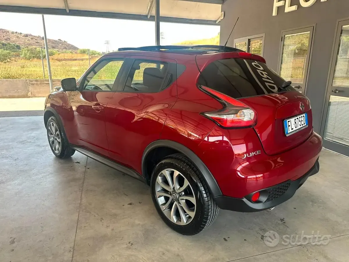 Usata Nissan Juke Tekna 110 CV (80 kW) 2016 Rosso SUV