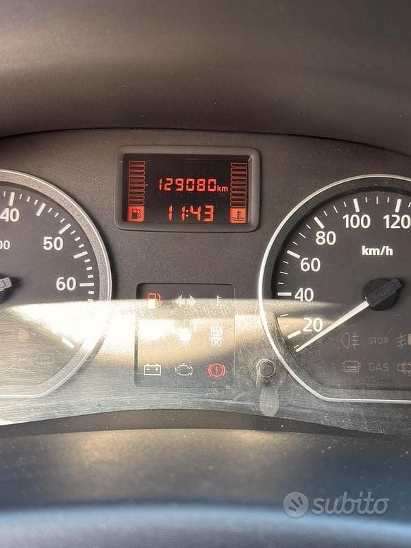 Usata Dacia Sandero 75 CV (55 kW) 2010 Grigio Utilitaria