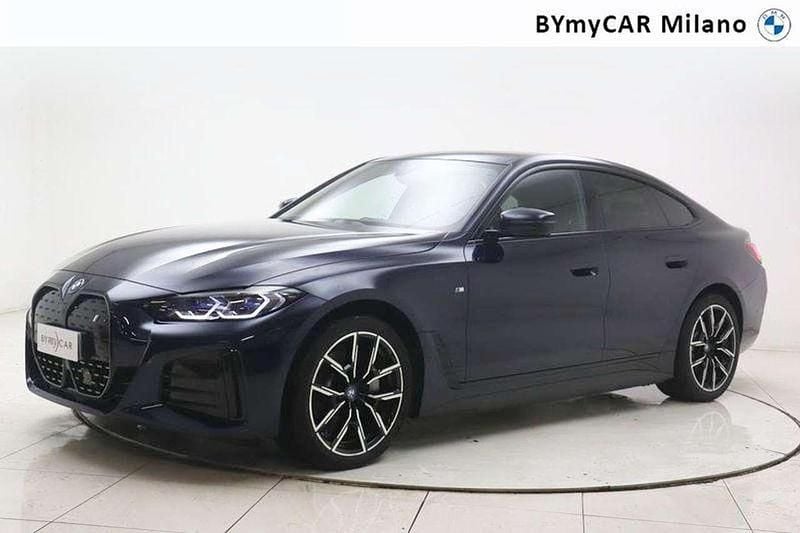 Usata BMW i4 M Sport 250 kW (340 CV) 2024 Riverside blue metallic Berlina