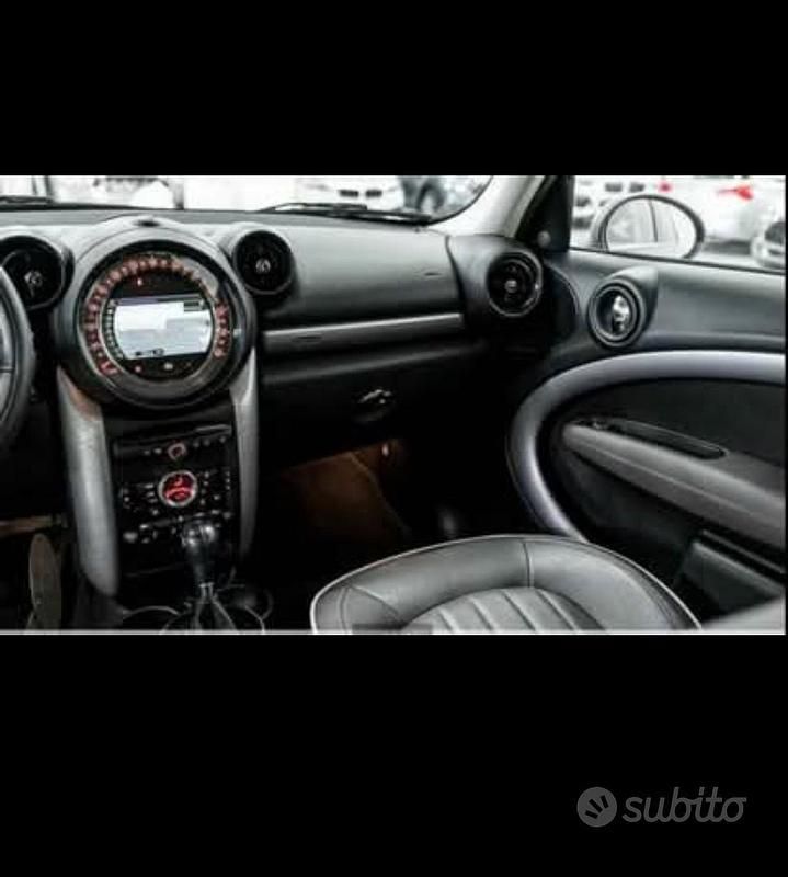 Usata Mini Park Lane Countryman 111 CV (81 kW) 2015 Grigio SUV