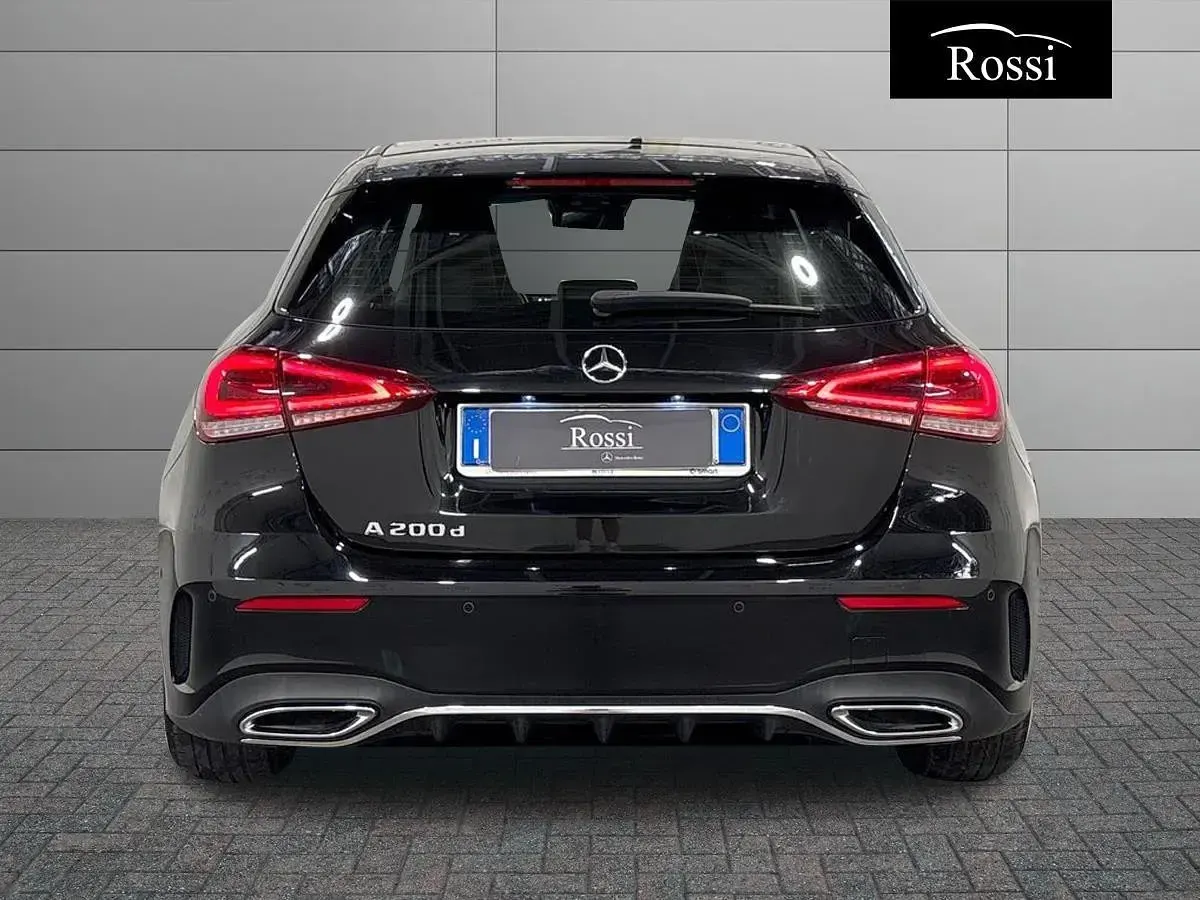Usata Mercedes A200 Premium 150 CV (110 kW) 2019 Nero metallizzato Berlina