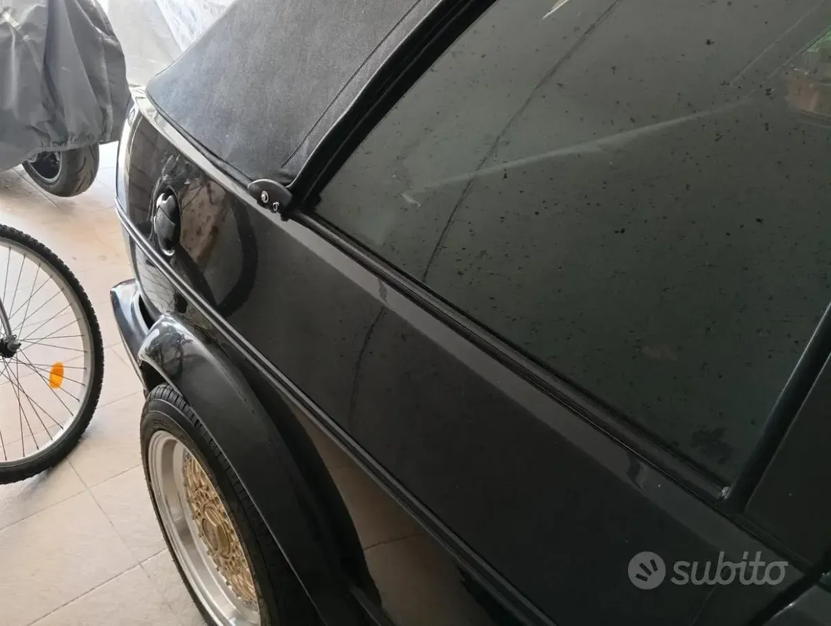 Usata VW Golf Cabriolet 73 CV (53 kW) 1991 Nero Cabrio