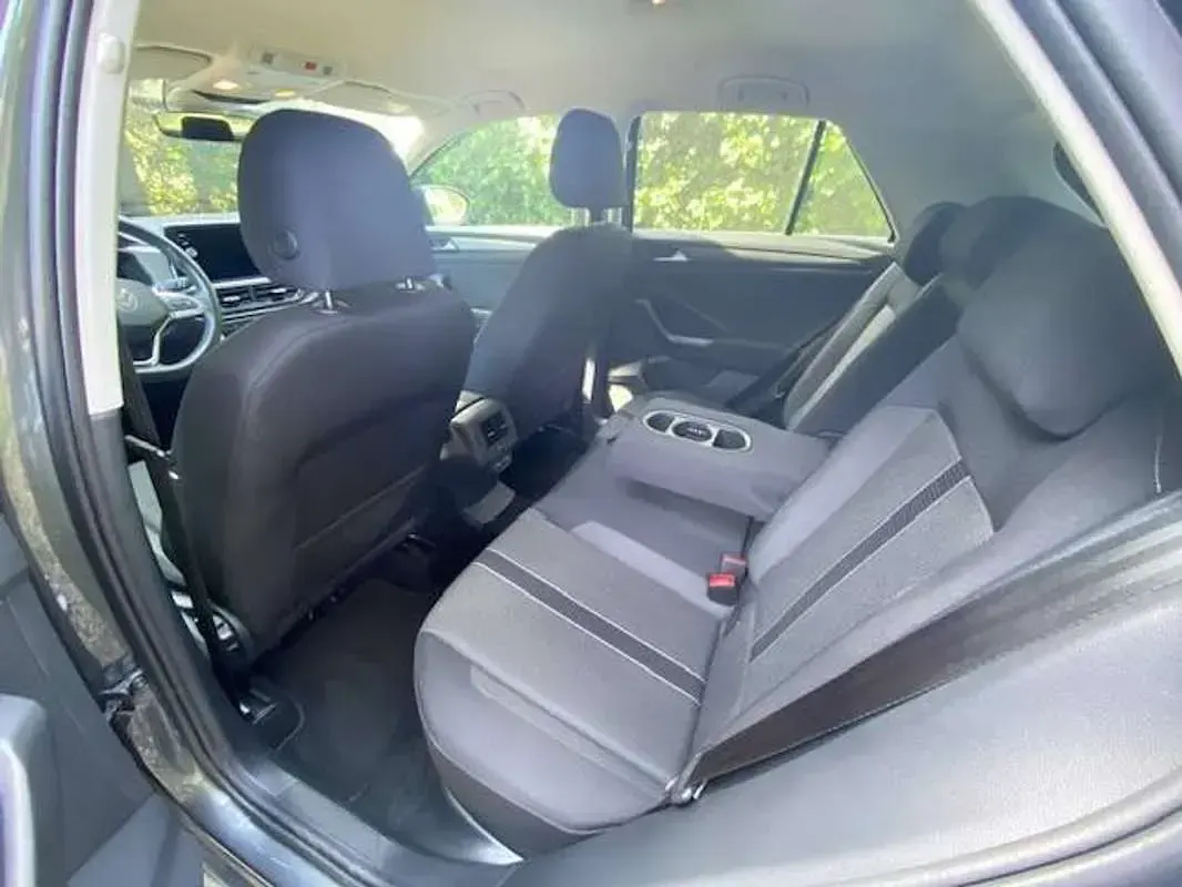 Usata VW T-Roc Edition 110 CV (80 kW) 2024 Grigio SUV