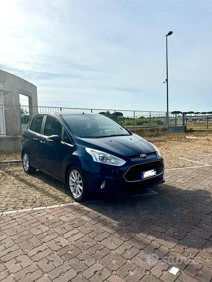 Usata Ford B-MAX Titanium 87 CV (63 kW) 2016 Bluazzurro Monovolume