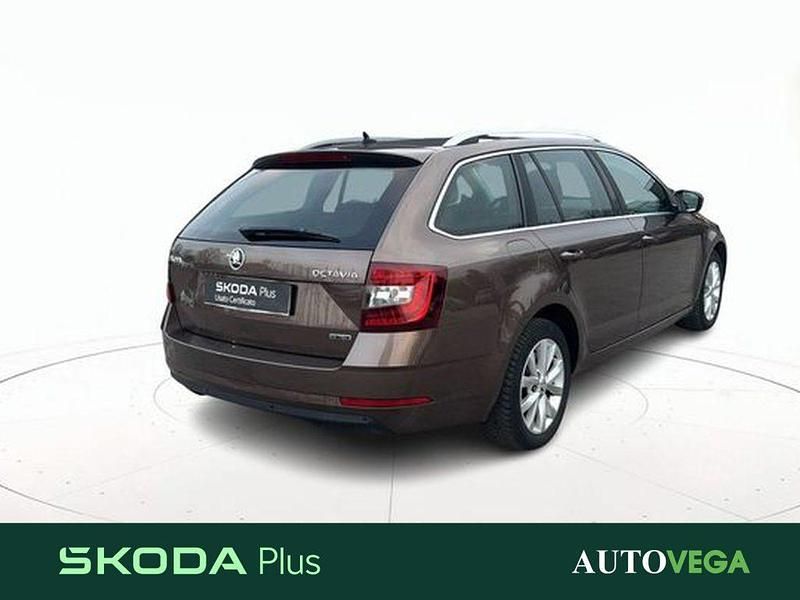 Begagnad Skoda Octavia G-TEC Executive 131 HK (96 kW) 2019 Brun Kombi