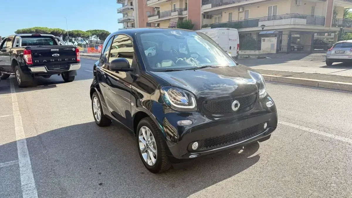 Usata Smart ForTwo Coupé 90 CV (66 kW) 2019 Nero Coupé