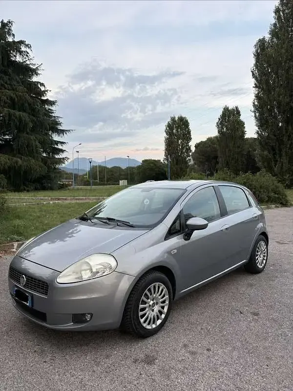 Usata Fiat Grande Punto 75 CV (55 kW) 2008 Utilitaria