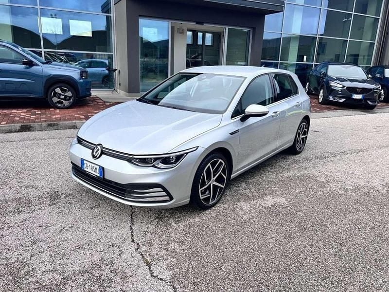 Argento Usata 2020 VW Golf VII Style Tre volumi | 21.800 € (Cara) - Immagine 1/4