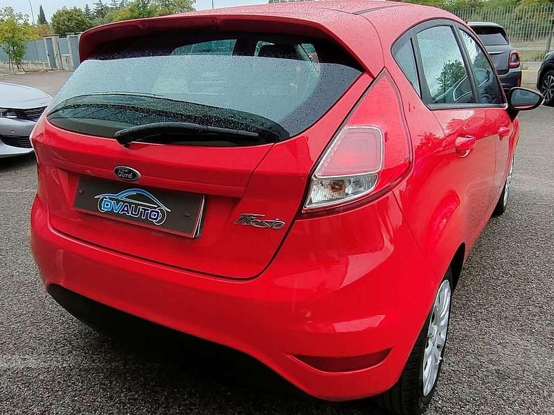 Usata Ford Fiesta 75 CV (55 kW) 2017 Rosso Utilitaria