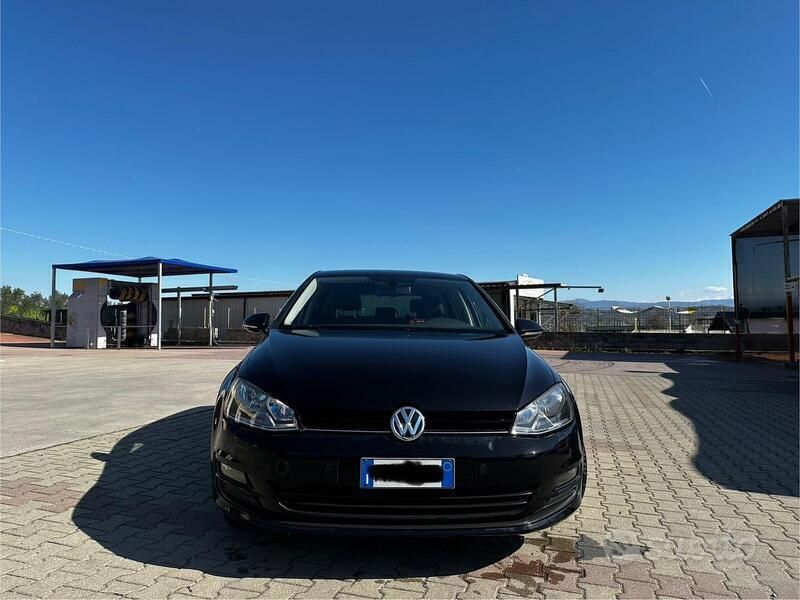 Usata VW Golf VII Cup 110 CV (80 kW) 2014 Nero Utilitaria