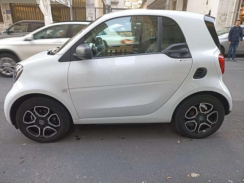 Usata Smart ForTwo Electric Drive Prime 41 kW (56 CV) 2018 Bianco Berlina