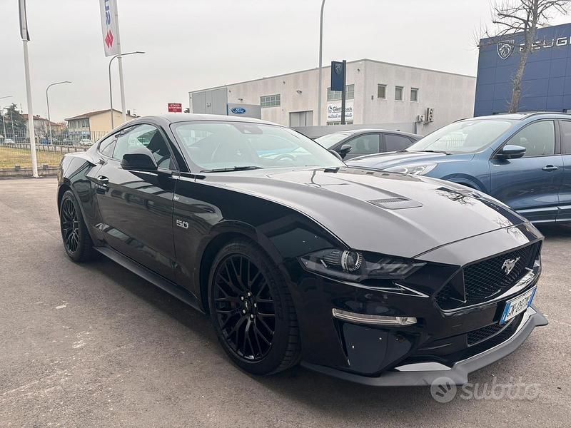Usata Ford Mustang GT Fastback 450 CV (330 kW) 2023 Nero Coupé