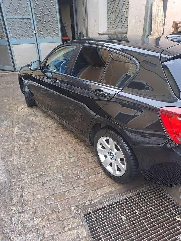 Usata BMW 120 Sport Line 184 CV (135 kW) 2014 Nero Utilitaria