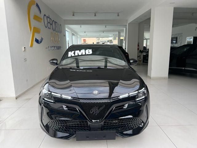 Nuova Alfa Romeo GT Junior Edizione Speciale 145 CV (106 kW) 2025 Nero metallizzato SUV